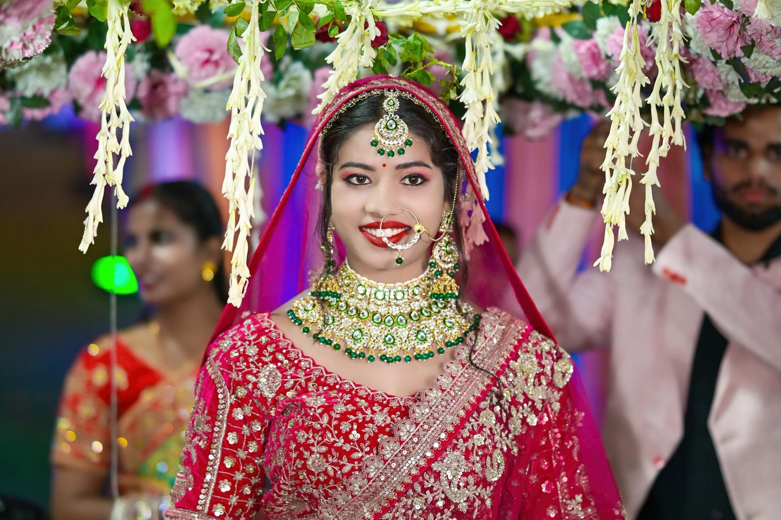 Vibrant bridal varmala ritual candid moment by Payal Films Bihar